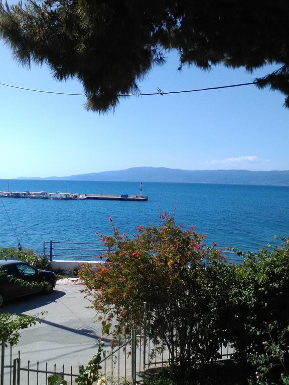 Aparthotel Iliahtides Amarynthos Eksteriør billede