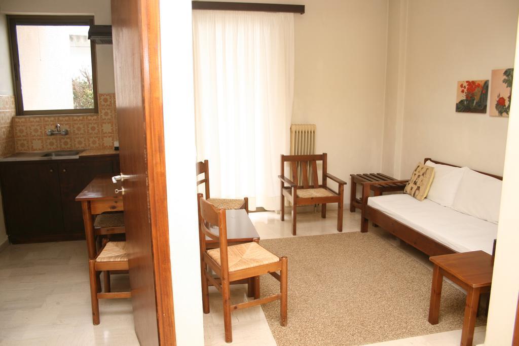 Aparthotel Iliahtides Amarynthos Eksteriør billede
