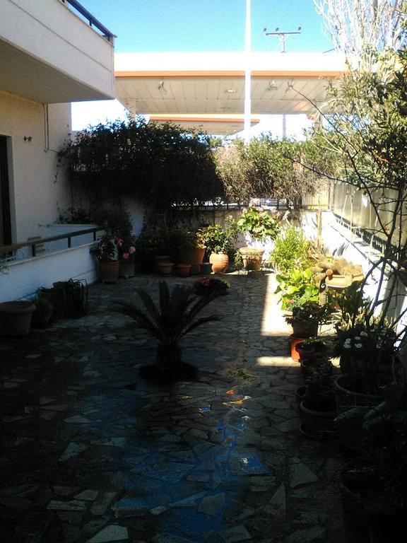 Aparthotel Iliahtides Amarynthos Eksteriør billede