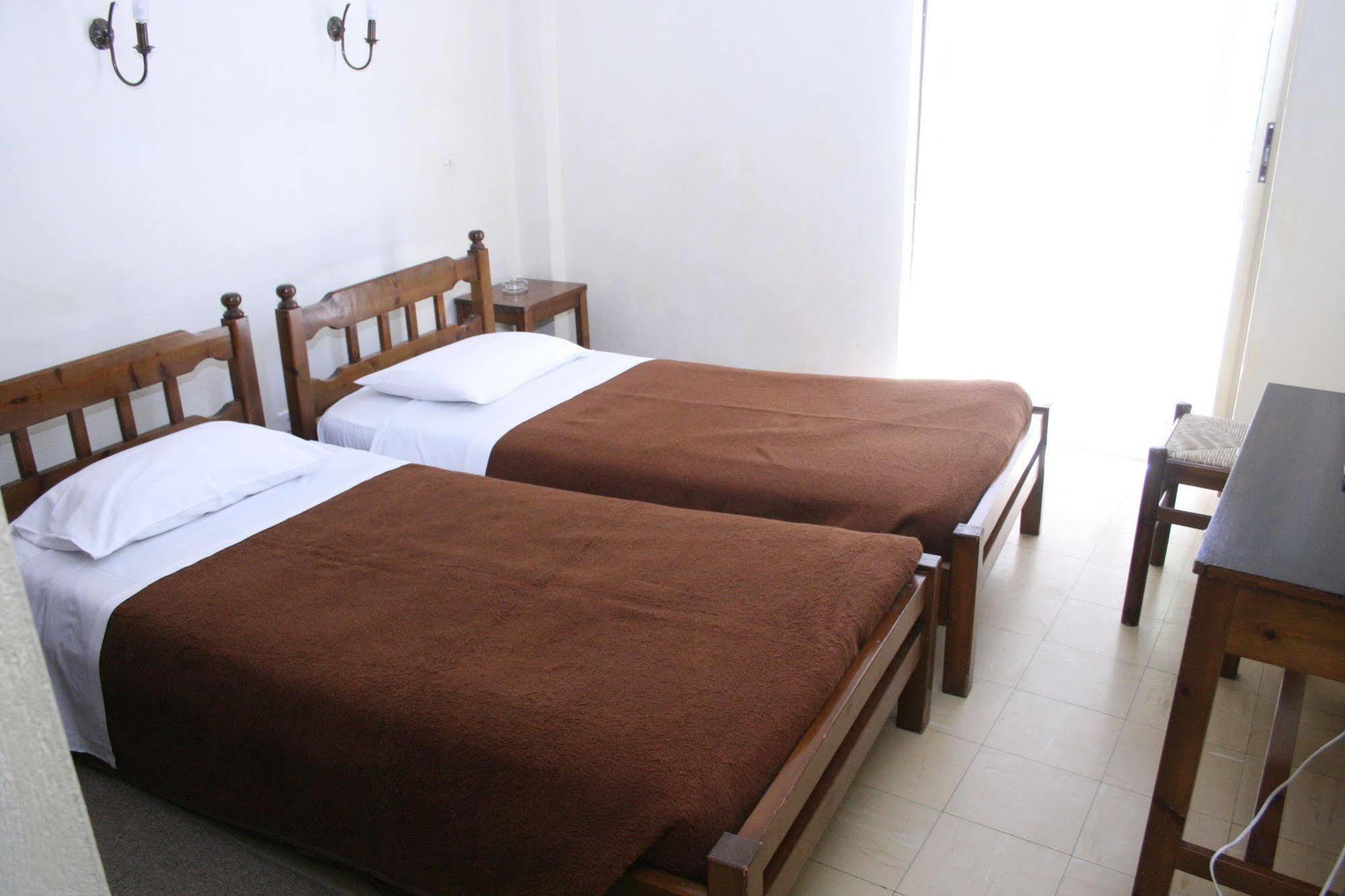 Aparthotel Iliahtides Amarynthos Eksteriør billede